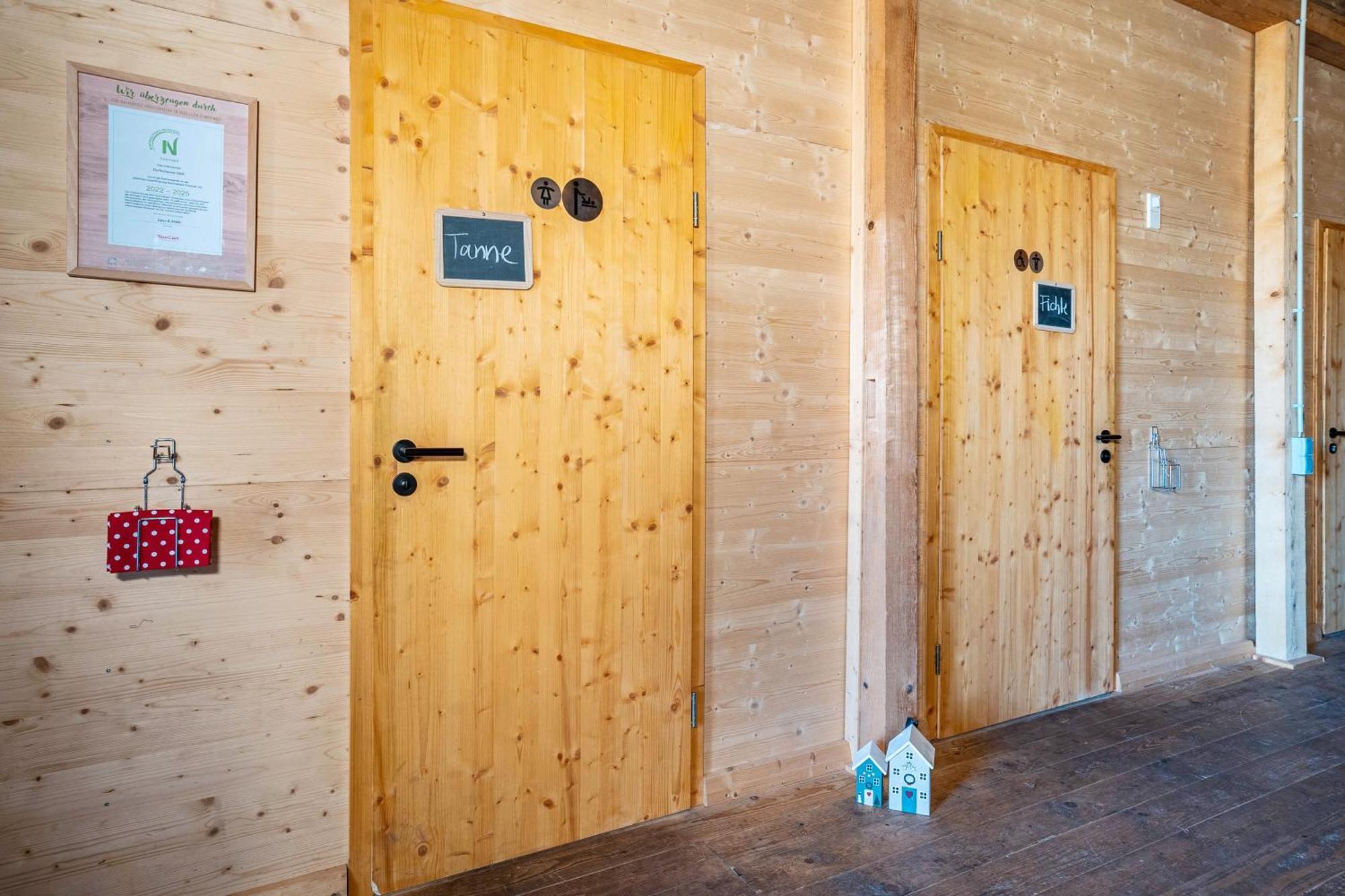 Tiny Houses Der Dorfscheune Bieselsberg Exterior photo